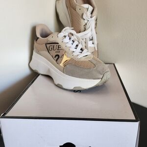 Guess Women's Beige and Cream Sneakers